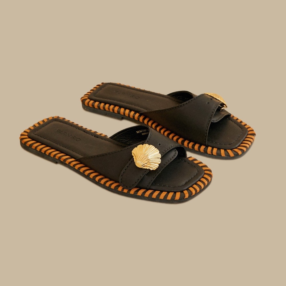 NWT FARM Rio Black and Gold Sandals with Decorative Stitching